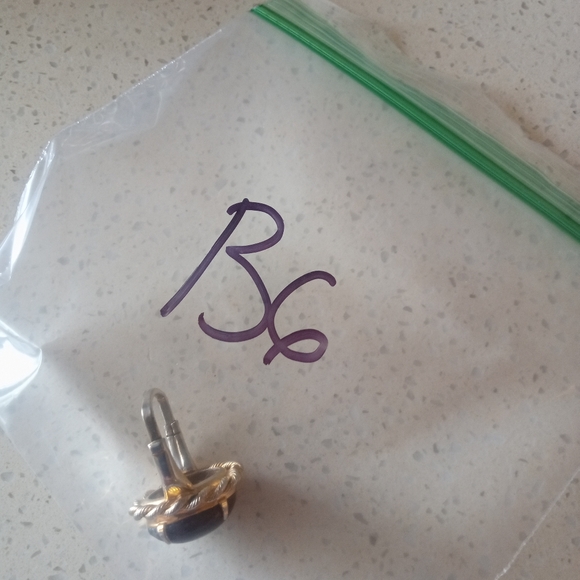 Vintage Adjustable Ring - Picture 5 of 7